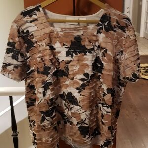 Floral Textured Women's Top
